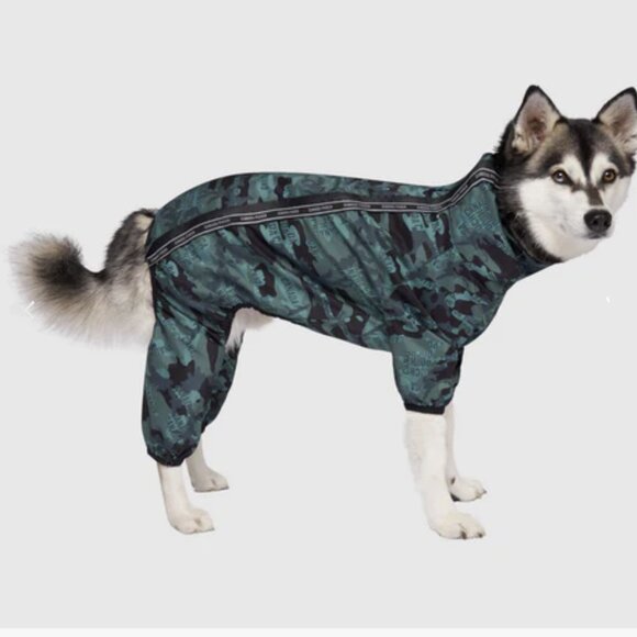 New NWT CANADA POOCH Slush Suit Size 16.Green Black Camo Camouflage Reflective